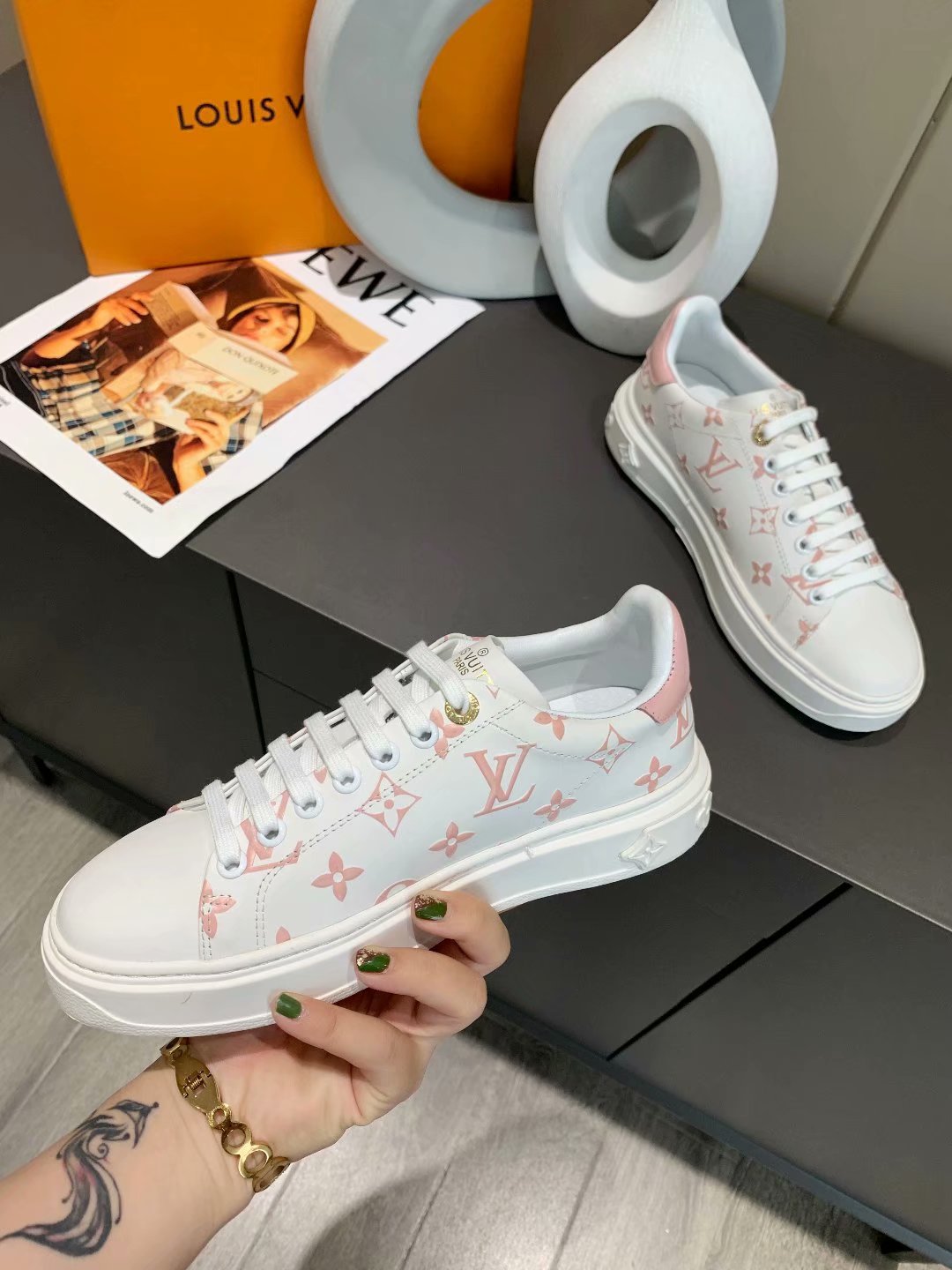 BL - LUV Time Out PInk Sneaker