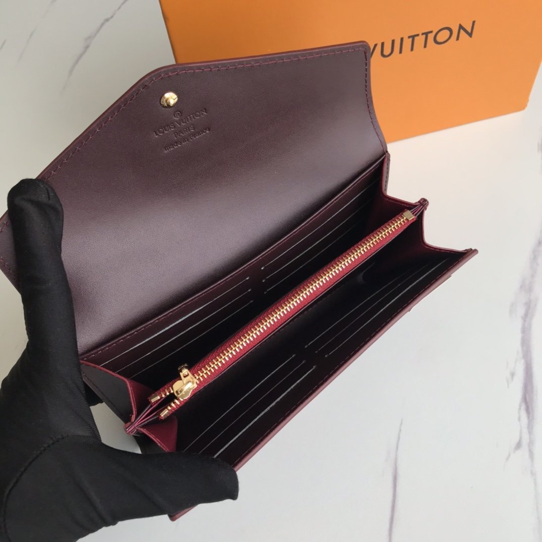 BL - High Quality Wallet LUV 007