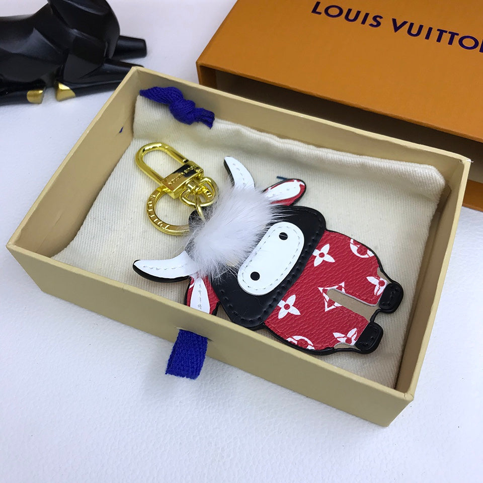 BL -High Quality Keychains LUV 084