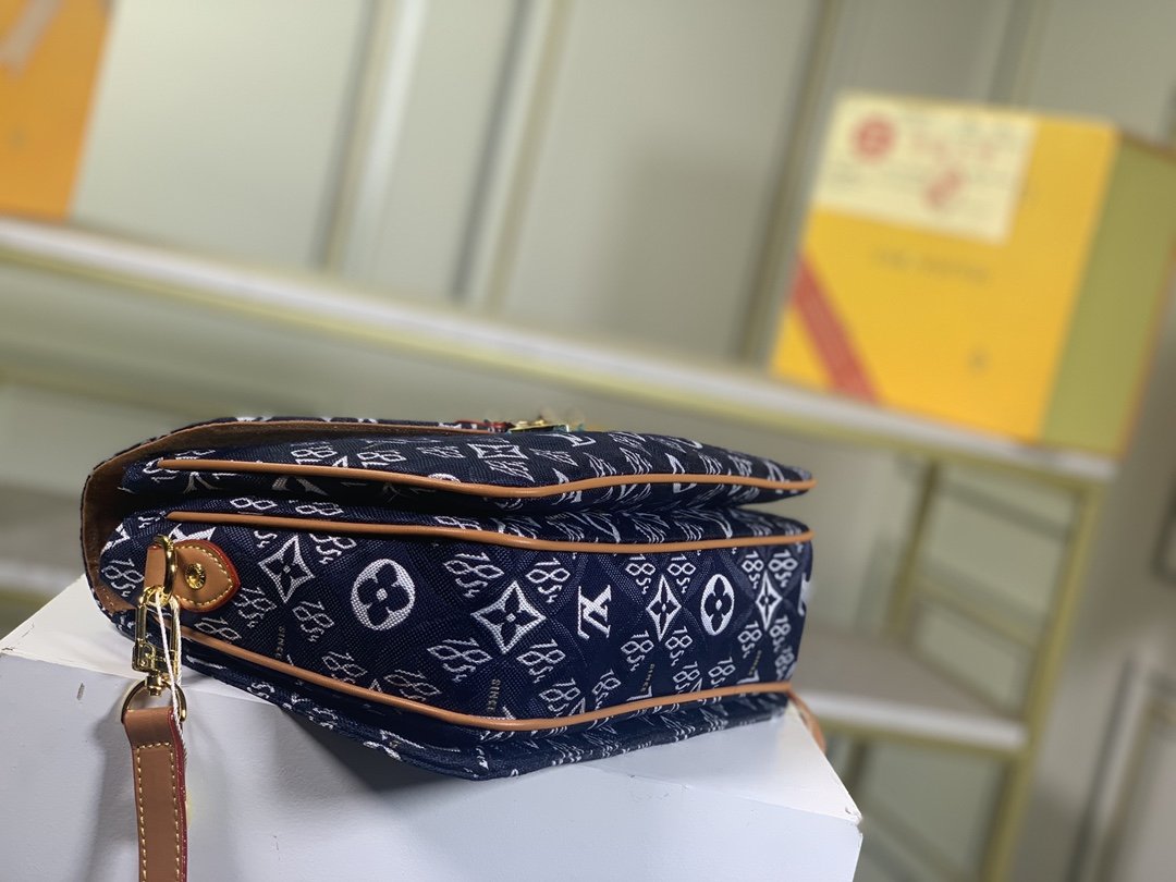 BL - High Quality Bags LUV 111