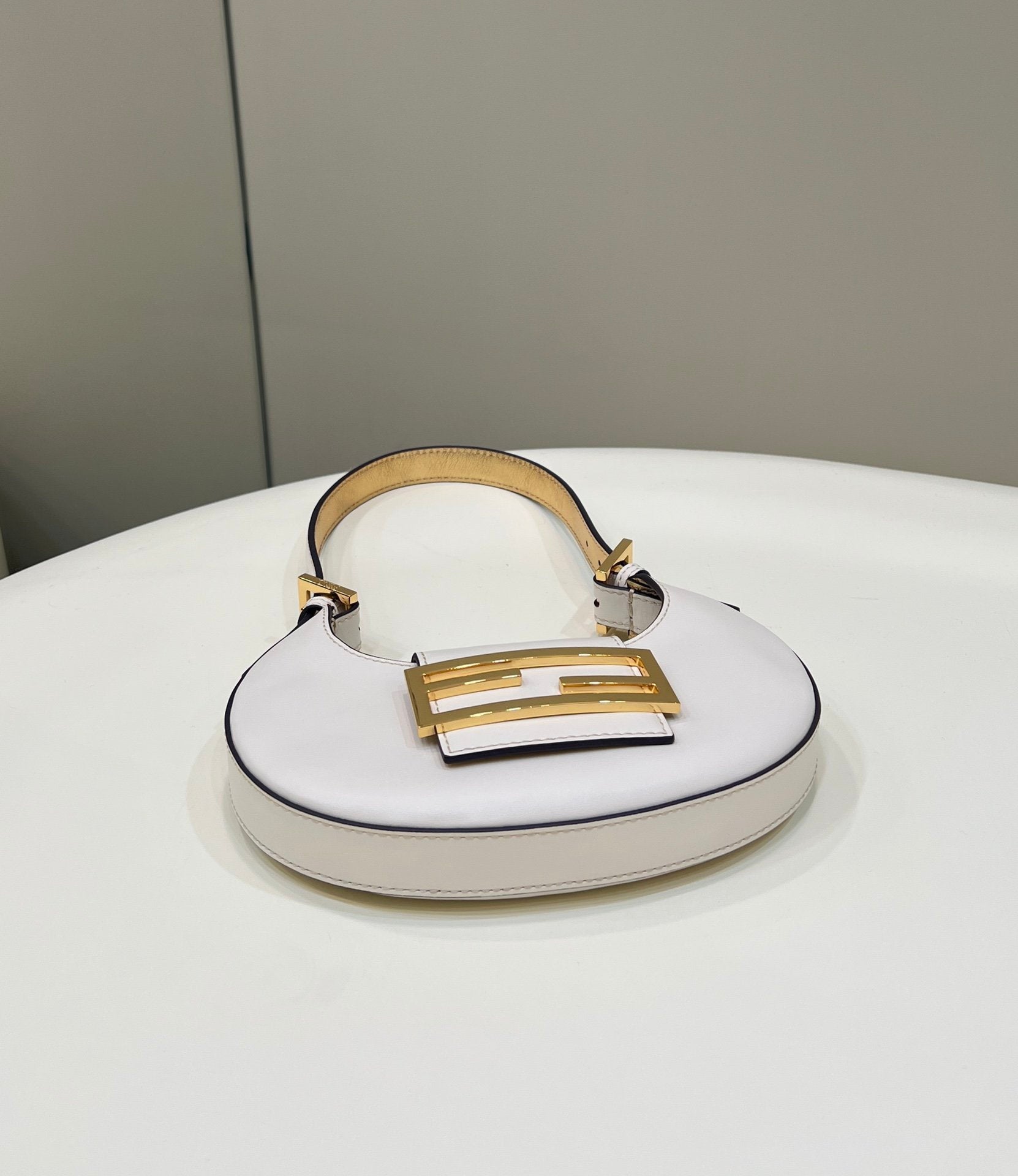 FI Cookie White For Women, Women’s Handbags, Shoulder Bags 7.4in/19cm FF 8BS065AAIWF0K7E