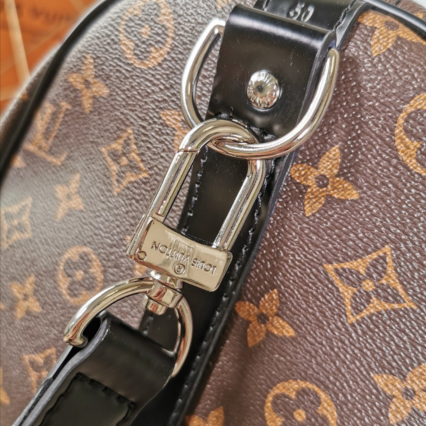 BL - High Quality Bags LUV 260