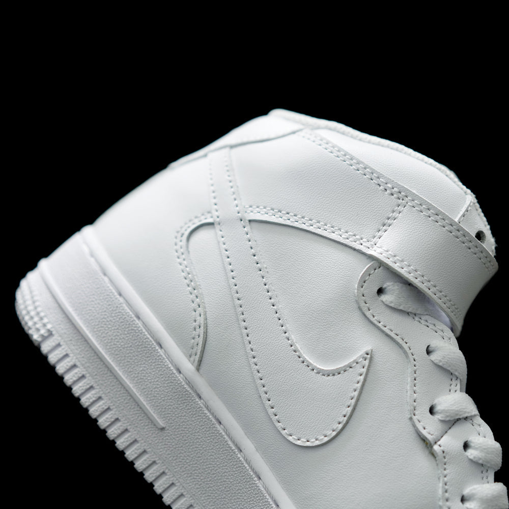 BL - AF1 pure white mid-top