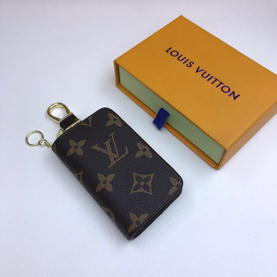 BL -High Quality Keychains LUV 066