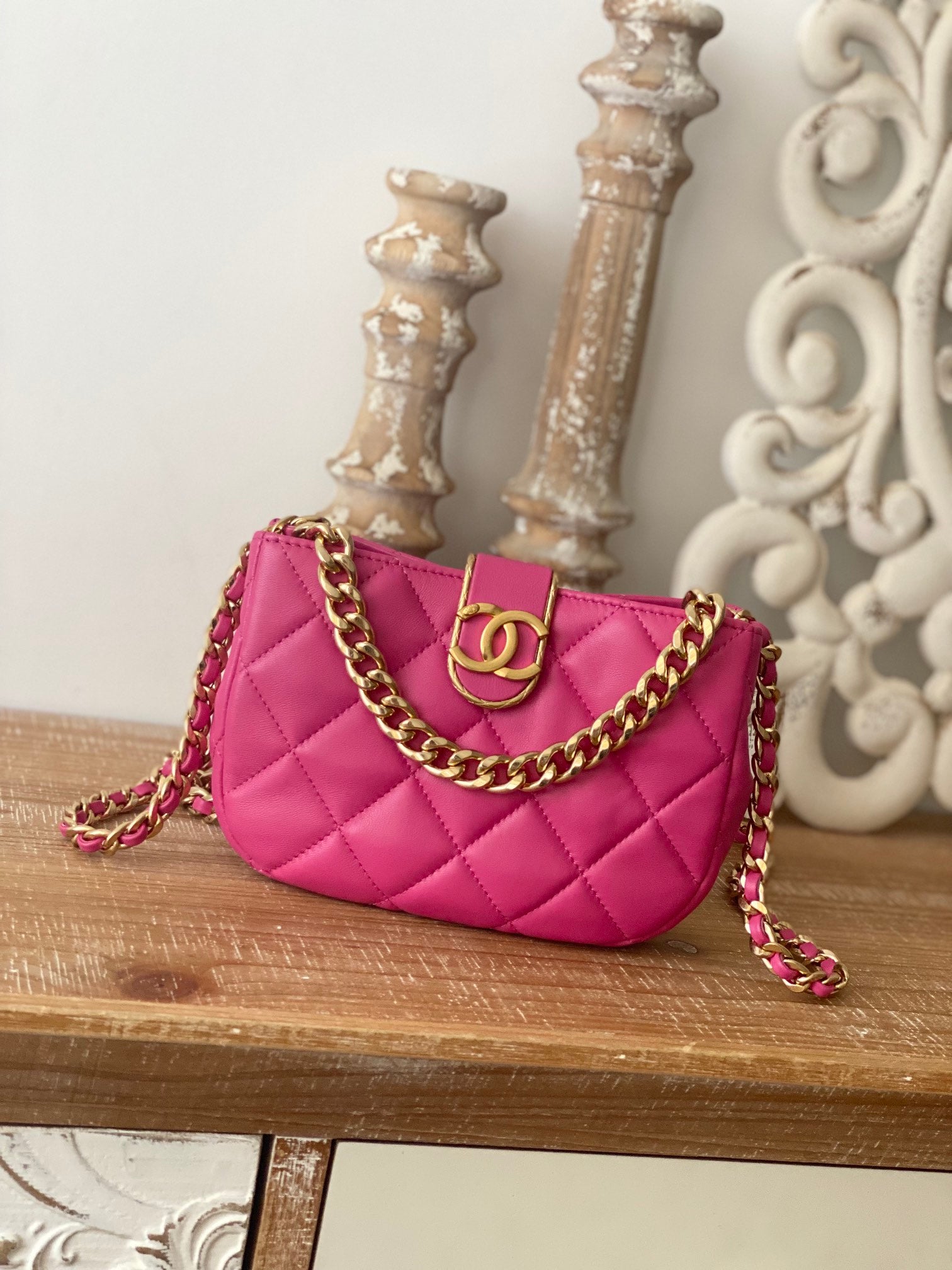 ChanelSmall Hobo Bag Gold Hardware PiNike For Women, Women’s Handbags, Shoulder Bags 7.5in/19cm