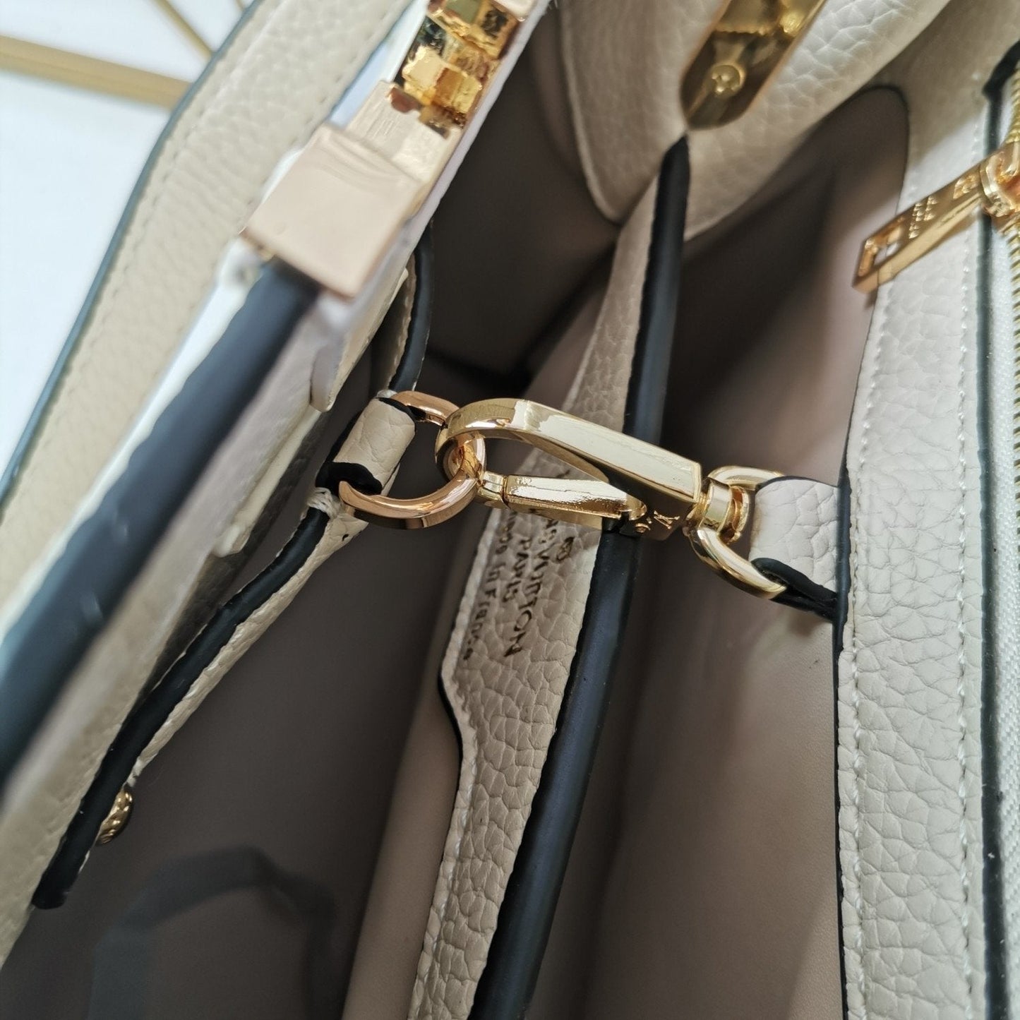 BL - High Quality Bags LUV 243