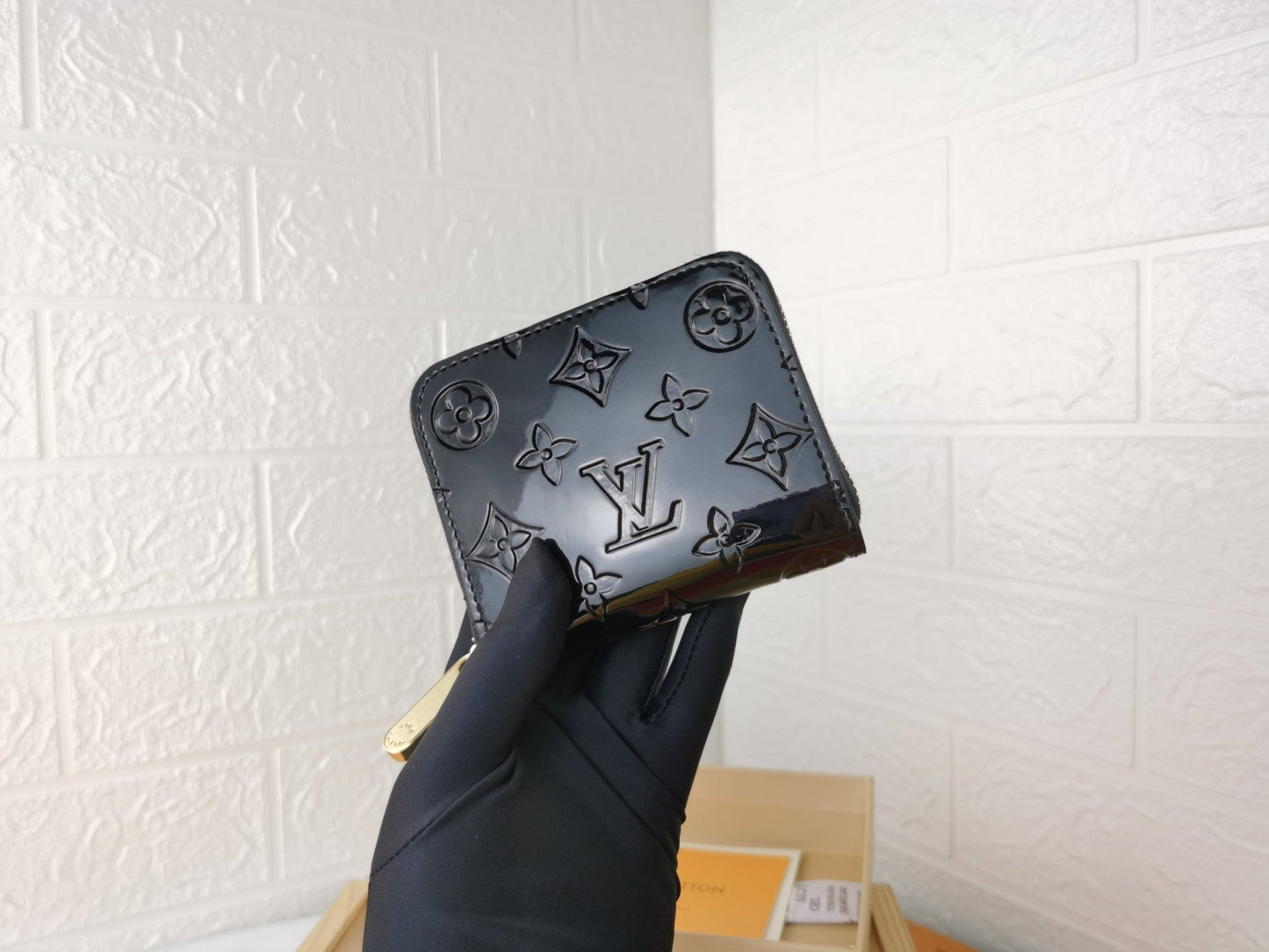 BL - High Quality Wallet LUV 122
