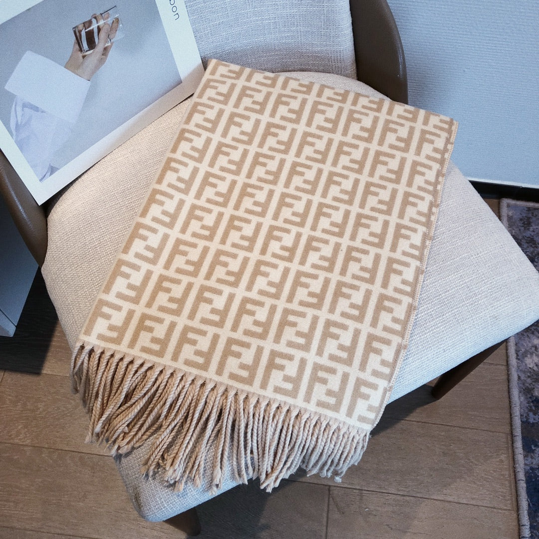 High Quality FEI  Scarf 015