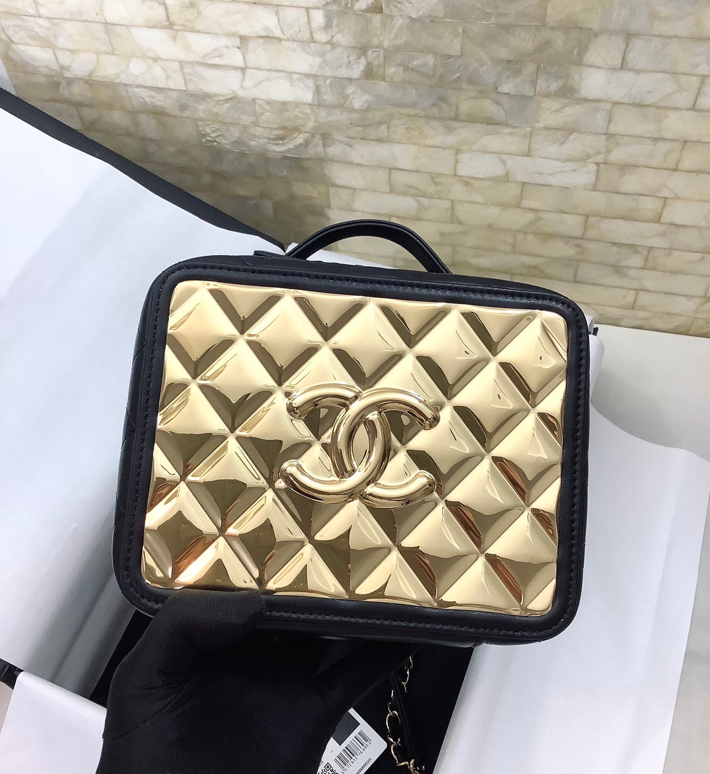ChanelVanity Case Black With Gold Metal For Women, Women’s Handbags, Shoulder And Crossbody Bags 7.2in/19cm AS2900