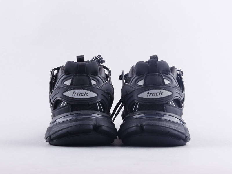 BL - Bla Track Three Generations Sneaker