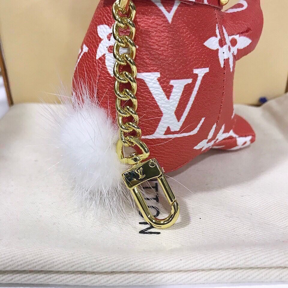 BL -High Quality Keychains LUV 053