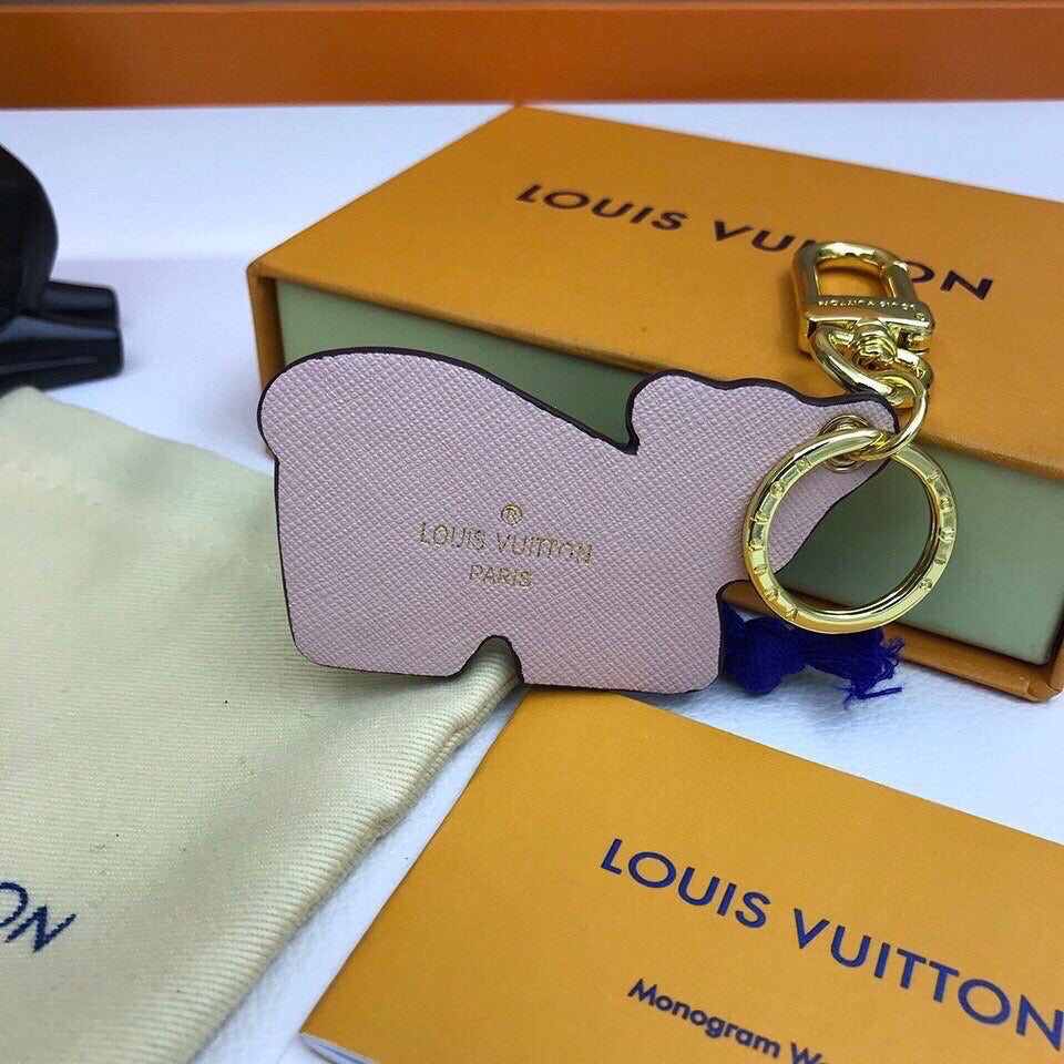 BL - High Quality Keychains LUV 017