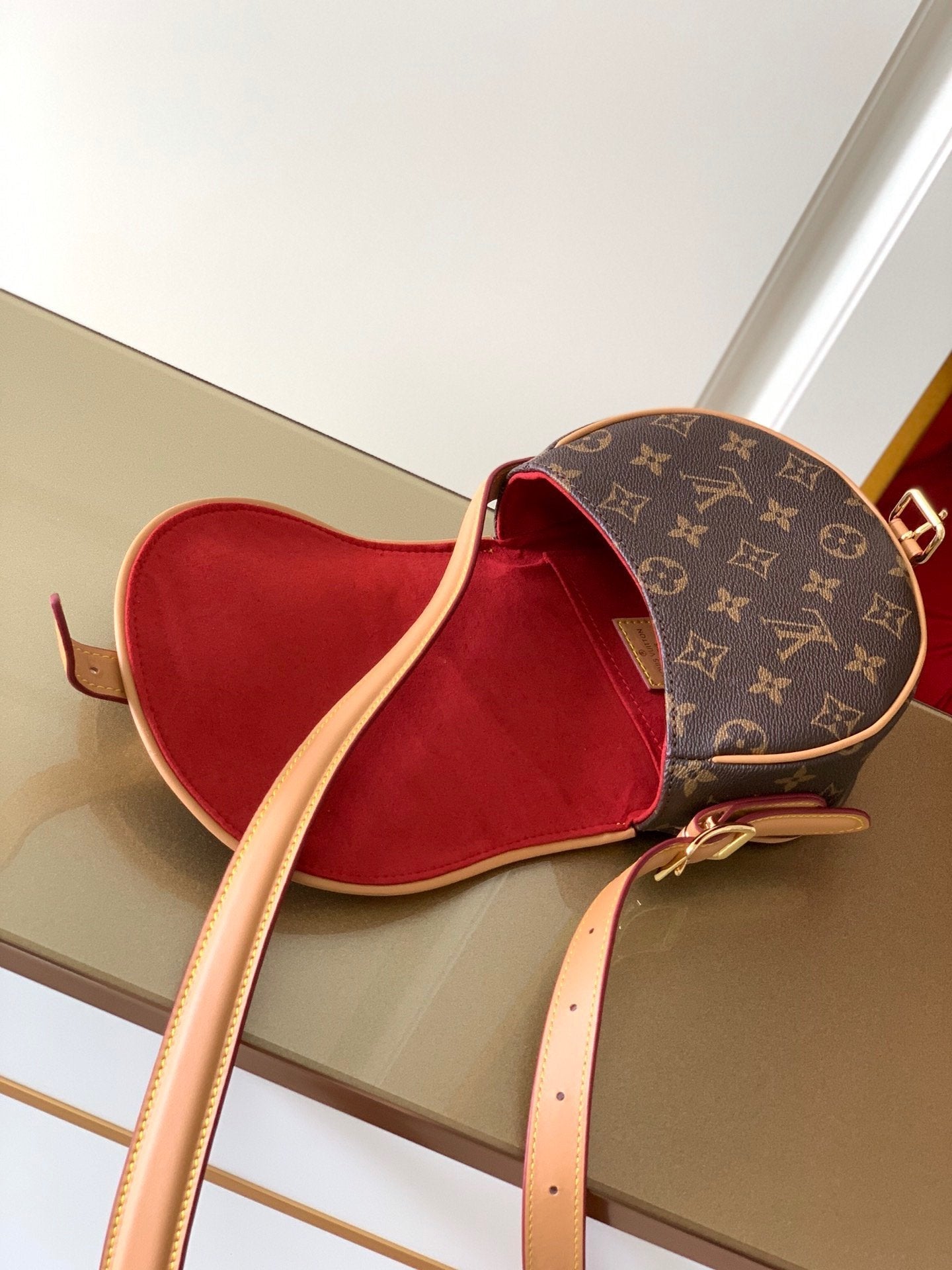 BL - High Quality Bags LUV 021