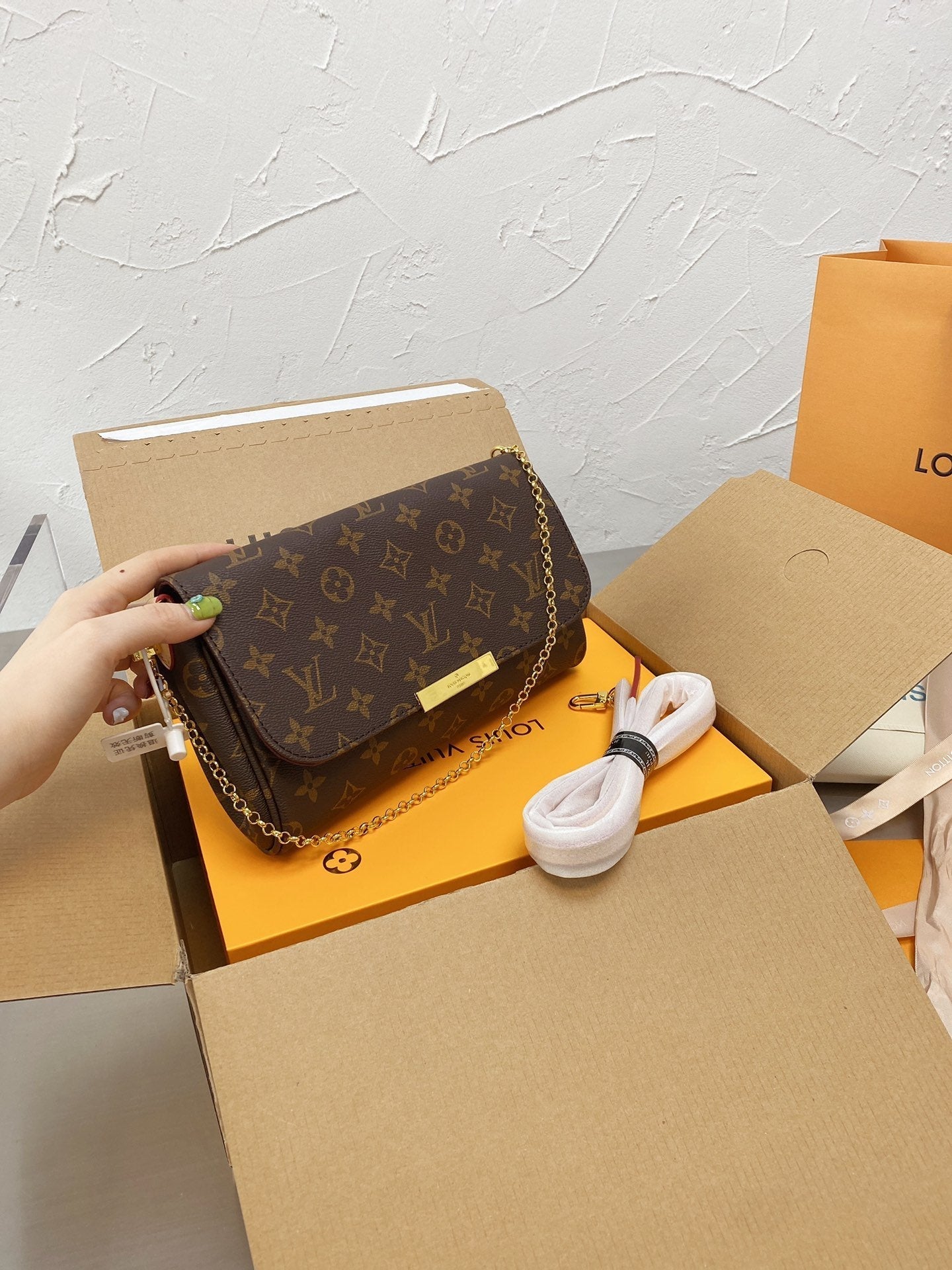 BL - High Quality Bags LUV 064