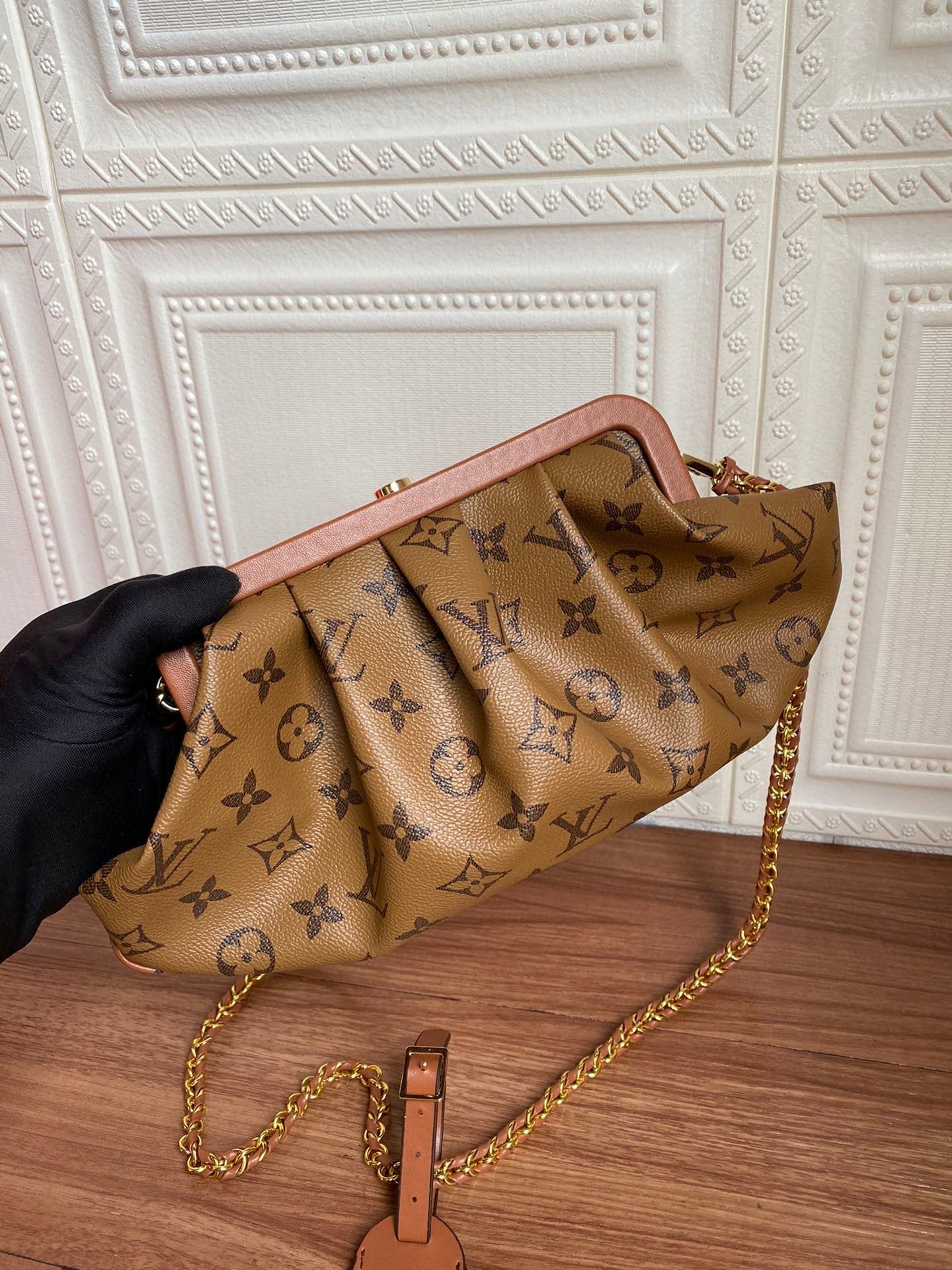 BL - High Quality Bags LUV 052