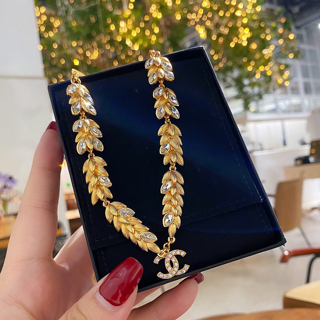 BL - High Quality Necklace CHL054