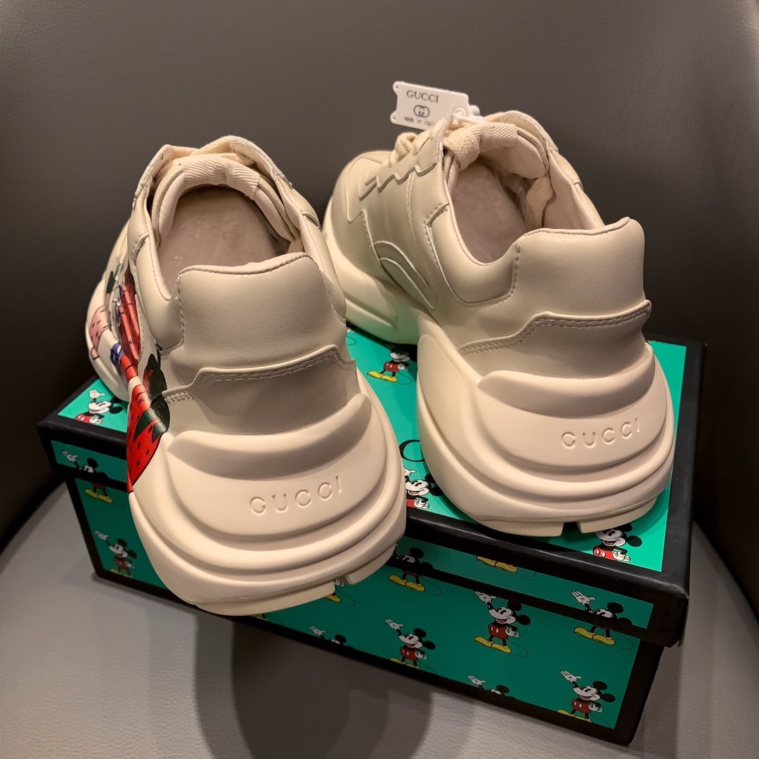 BL-GCI  RHYTON VINTAGE TRAINER STRAWWBERRY WHITE SNEAKER 141