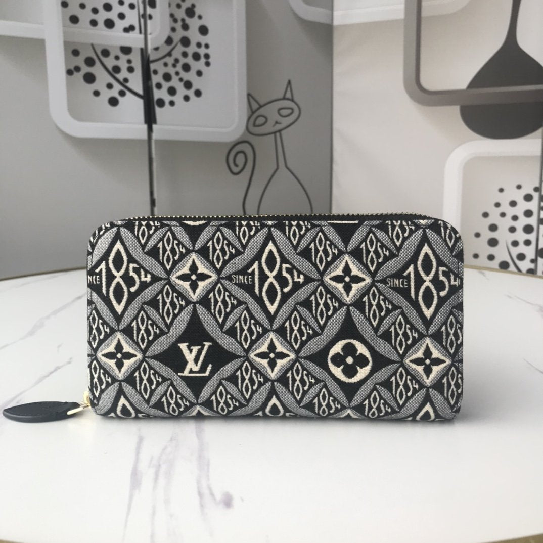 BL - High Quality Wallet LUV 022