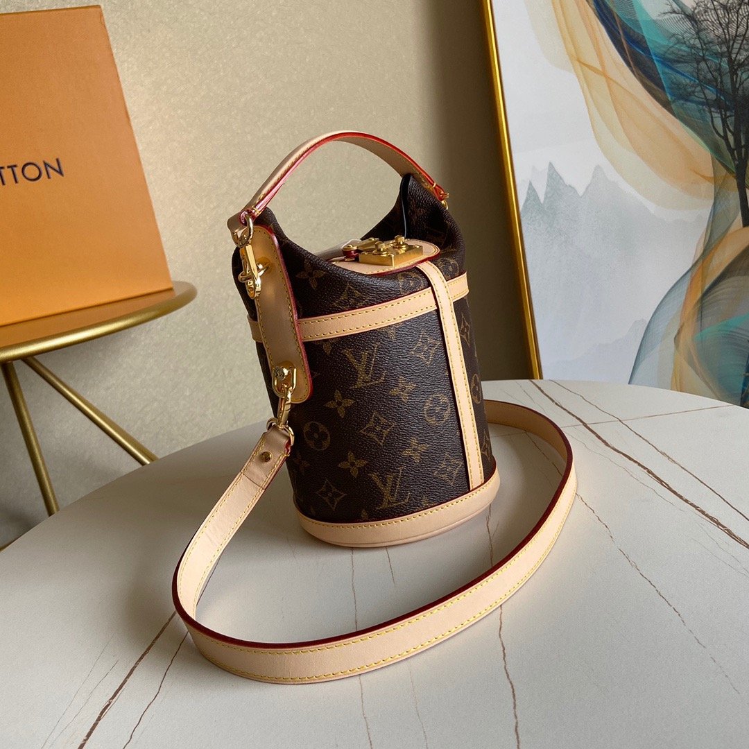 BL - High Quality Bags LUV 157