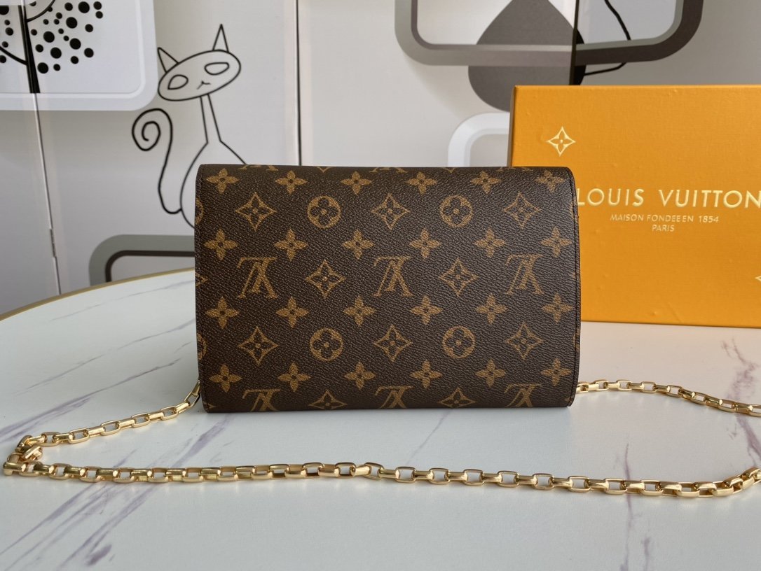 BL - High Quality Wallet LUV 056