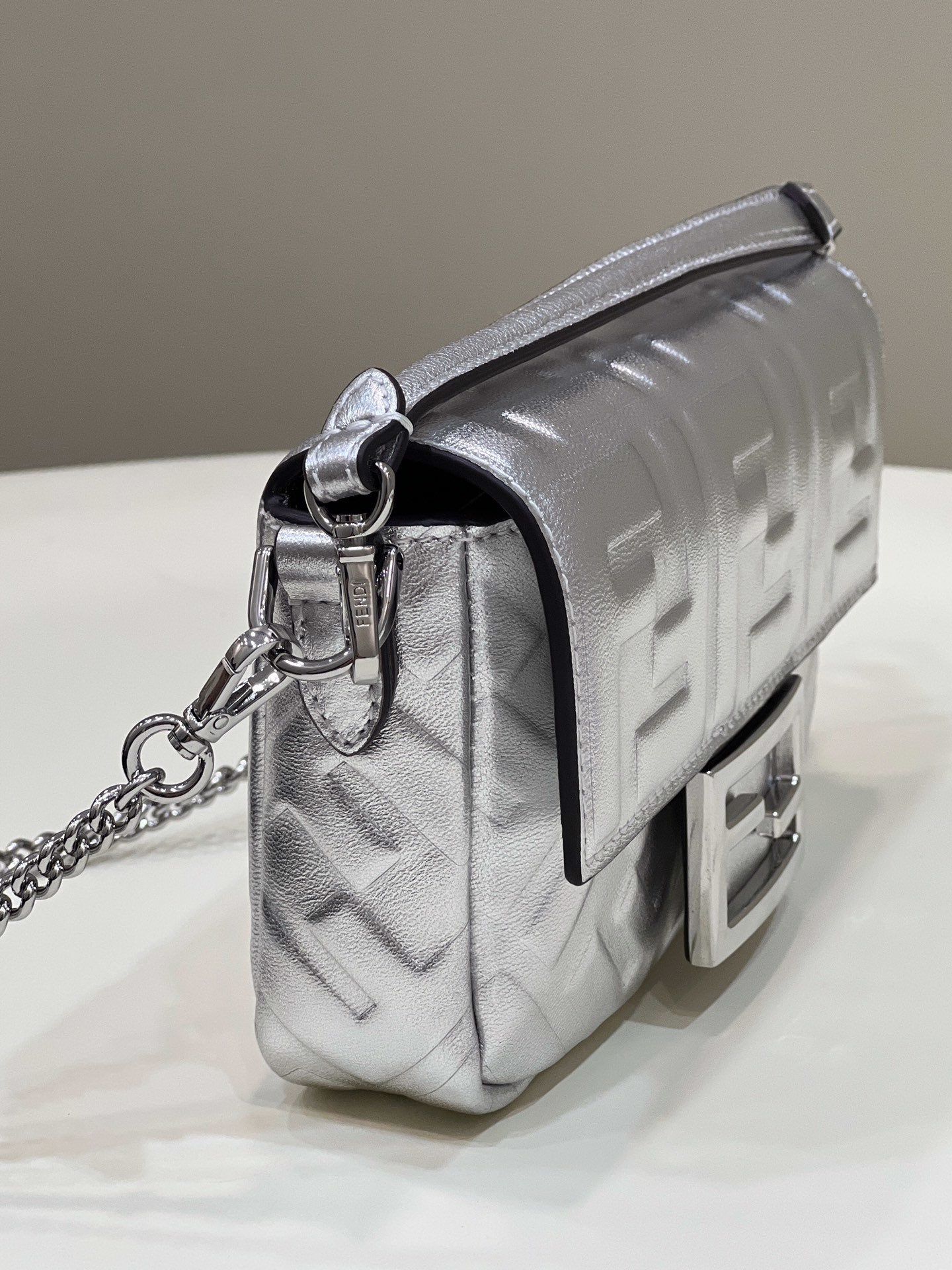 FI Baguette Silver For Women, Women’s Handbags, Shoulder And Crossbody Bags 7.5in/19cm FF 8BS017