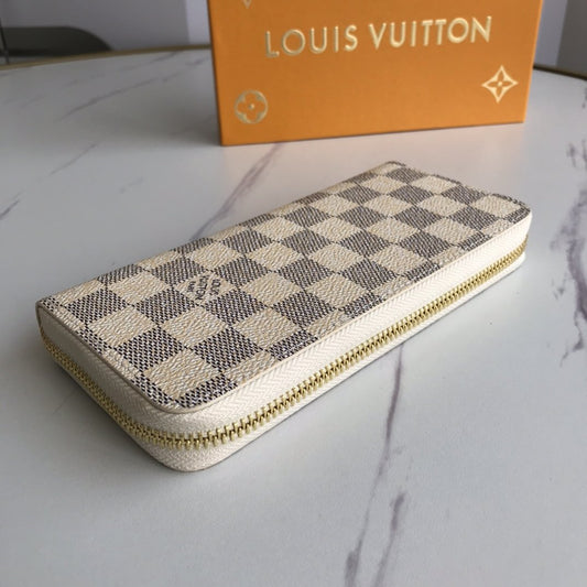 BL - High Quality Wallet LUV 019