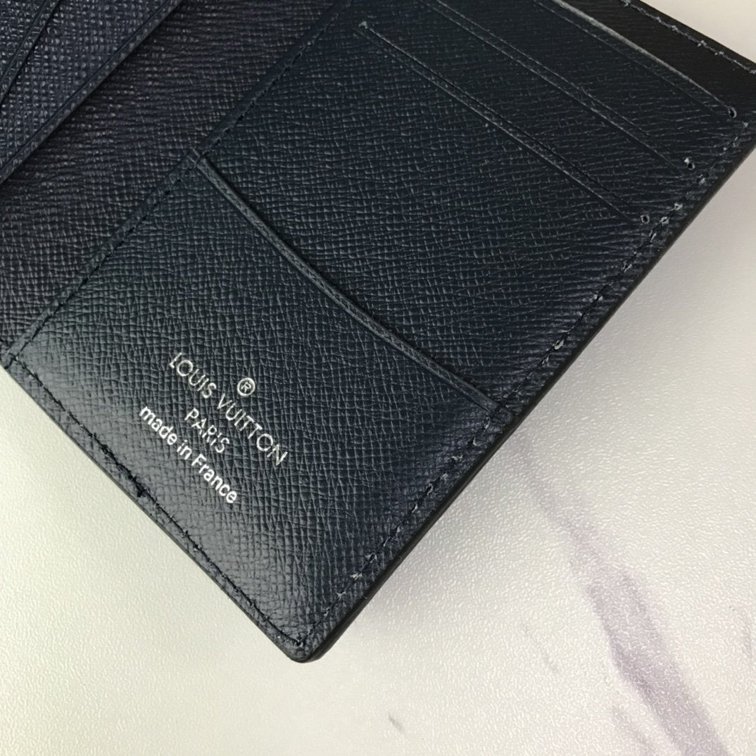 BL - High Quality Wallet LUV 079