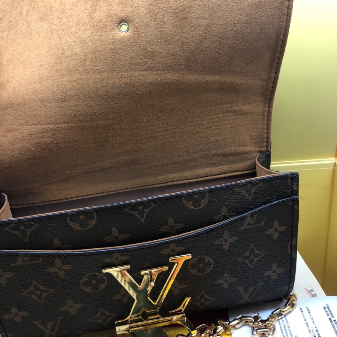 BL - High Quality Bags LUV 154