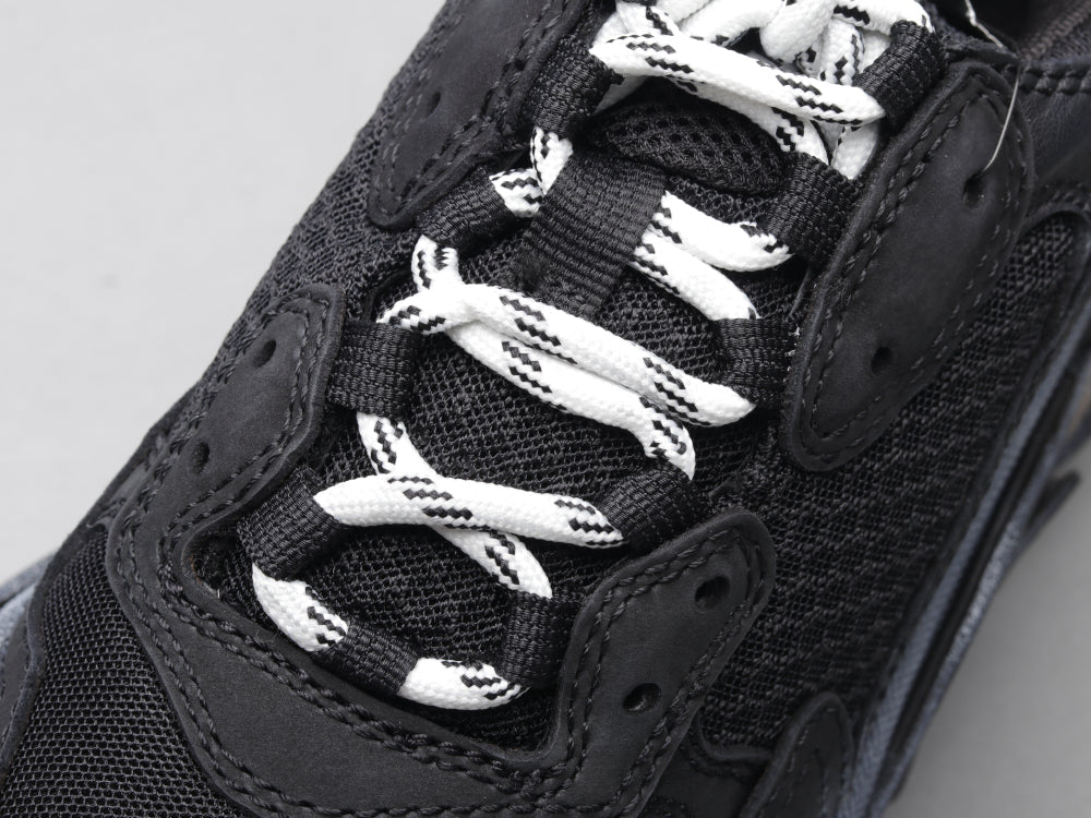 BL - Bla Triple S Air Cushion Black Sneaker