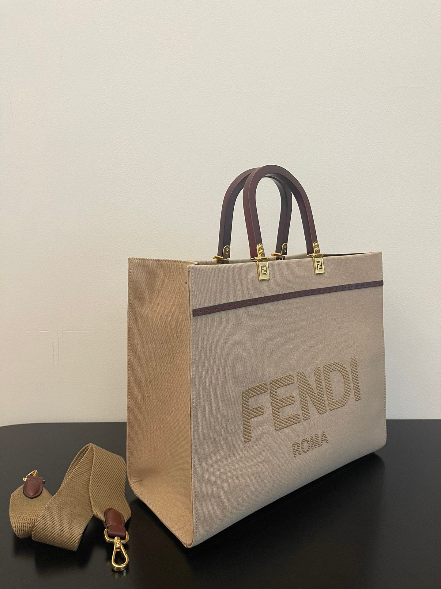 FI Sunshine Medium Tote Bag Beige Canvas For Women, Women’s Bags, Shoulder Bags 13.8in/35cm FF 8BH386