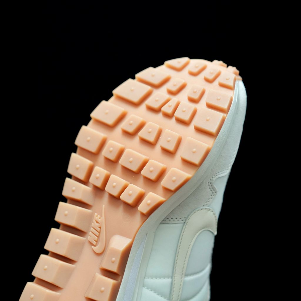 BL - VaporWaffle White Raw Gum