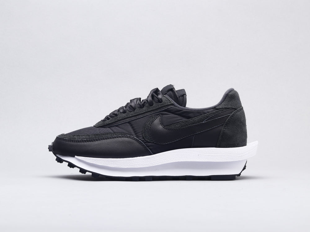 BL - NKE Waffle Satin Black