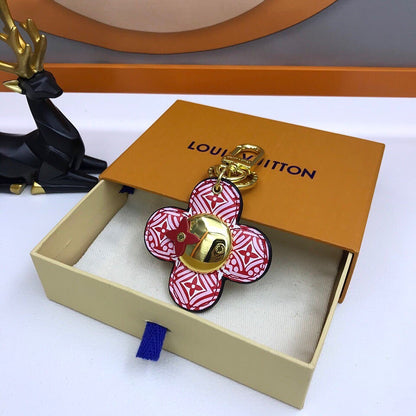 BL - High Quality Keychains LUV 018