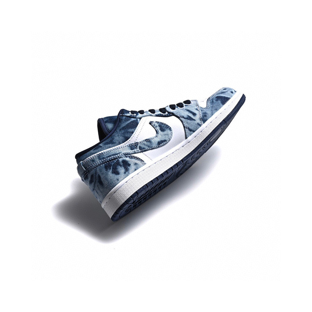 BL - AJ1 Low Washed Denim