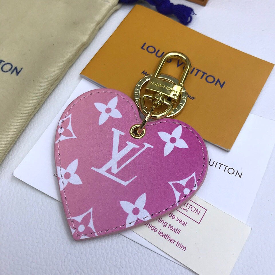 BL - High Quality Keychains LUV 010