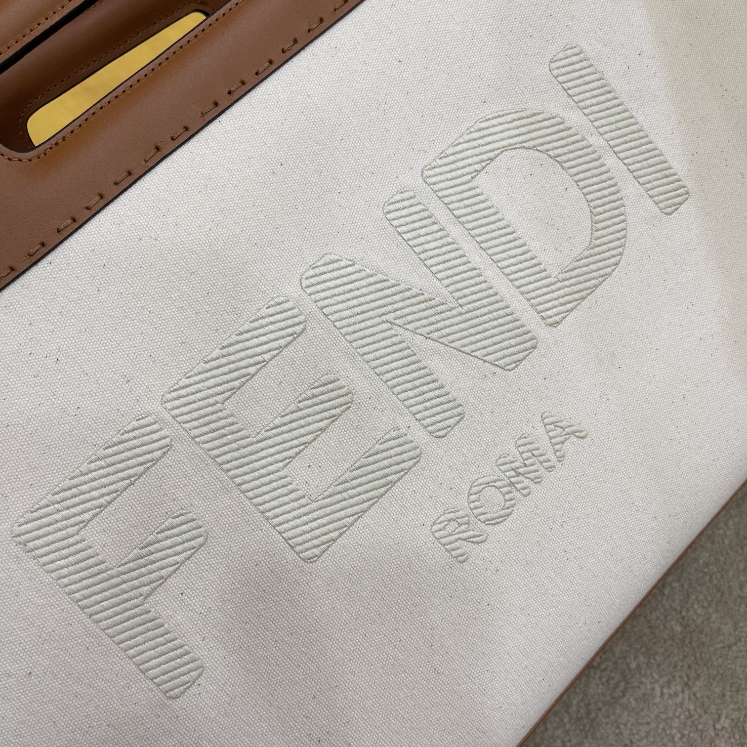 FI Canvas Tote Bag Beige/Brown For Women, Women’s Handbags 18.1in/46cm FF 7VA480