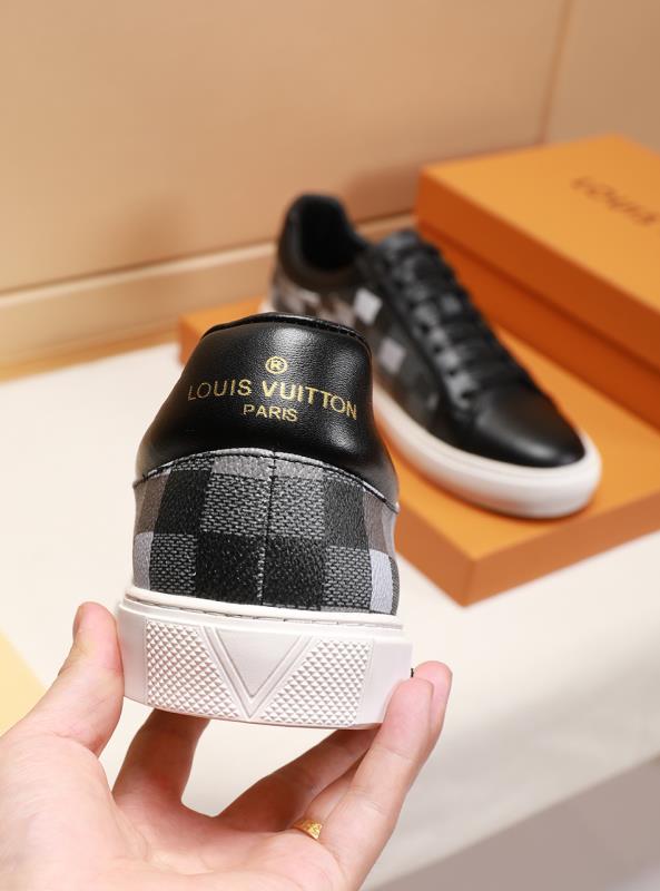 BL - LUV Black Sneaker