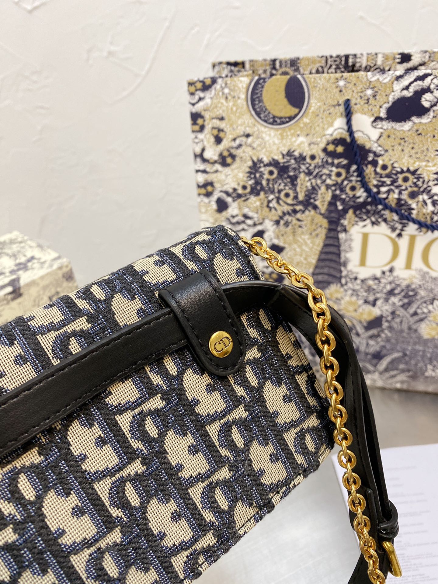 BL - High Quality Bags DIR 048