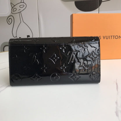 BL - High Quality Wallet LUV 006