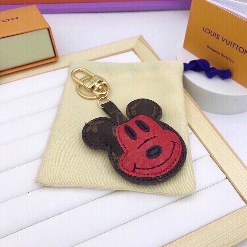 BL -High Quality Keychains LUV 055