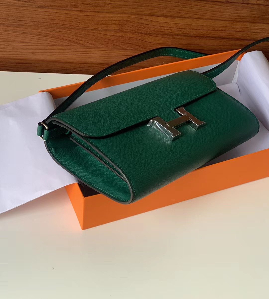 HM Constance Epsom Long To Go Wallet Green For Women, Wallet 8.1in/21cm