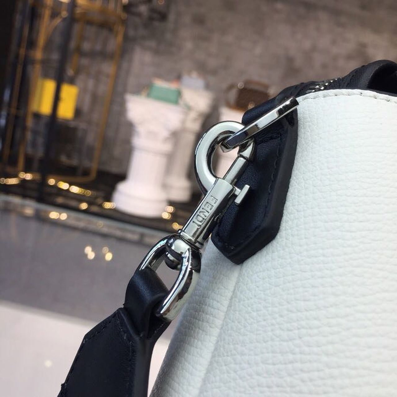 FI By The Way Medium White For Women, Women’s Hangbags, Shoulder And Crossbody Bags 11.4in/29cm FF 8BL146