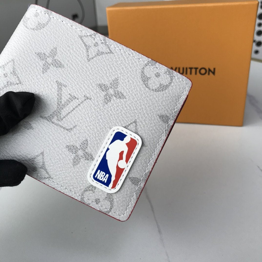 BL - High Quality Wallet LUV 033