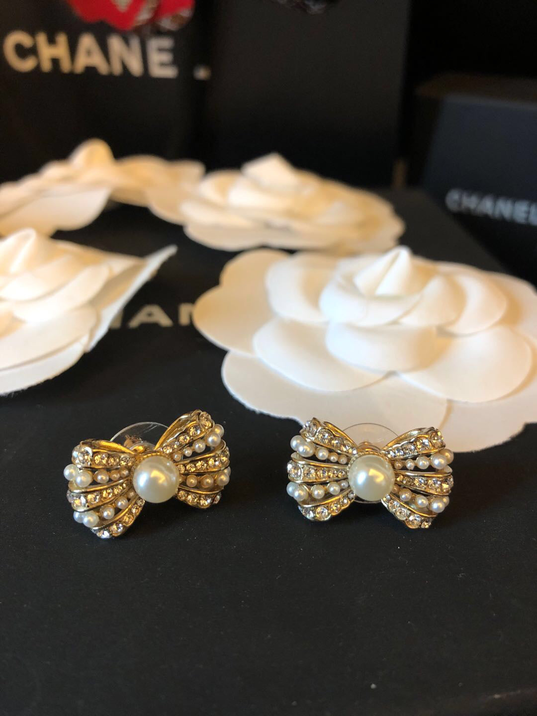 BL - High Quality Earring CHL 077