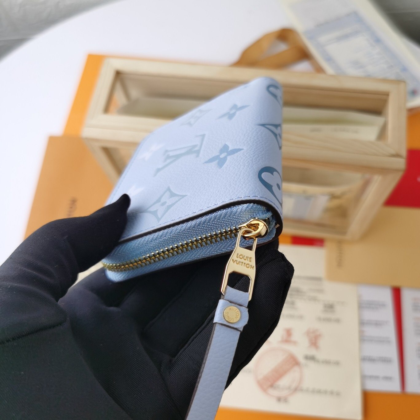 BL - High Quality Wallet LUV 112