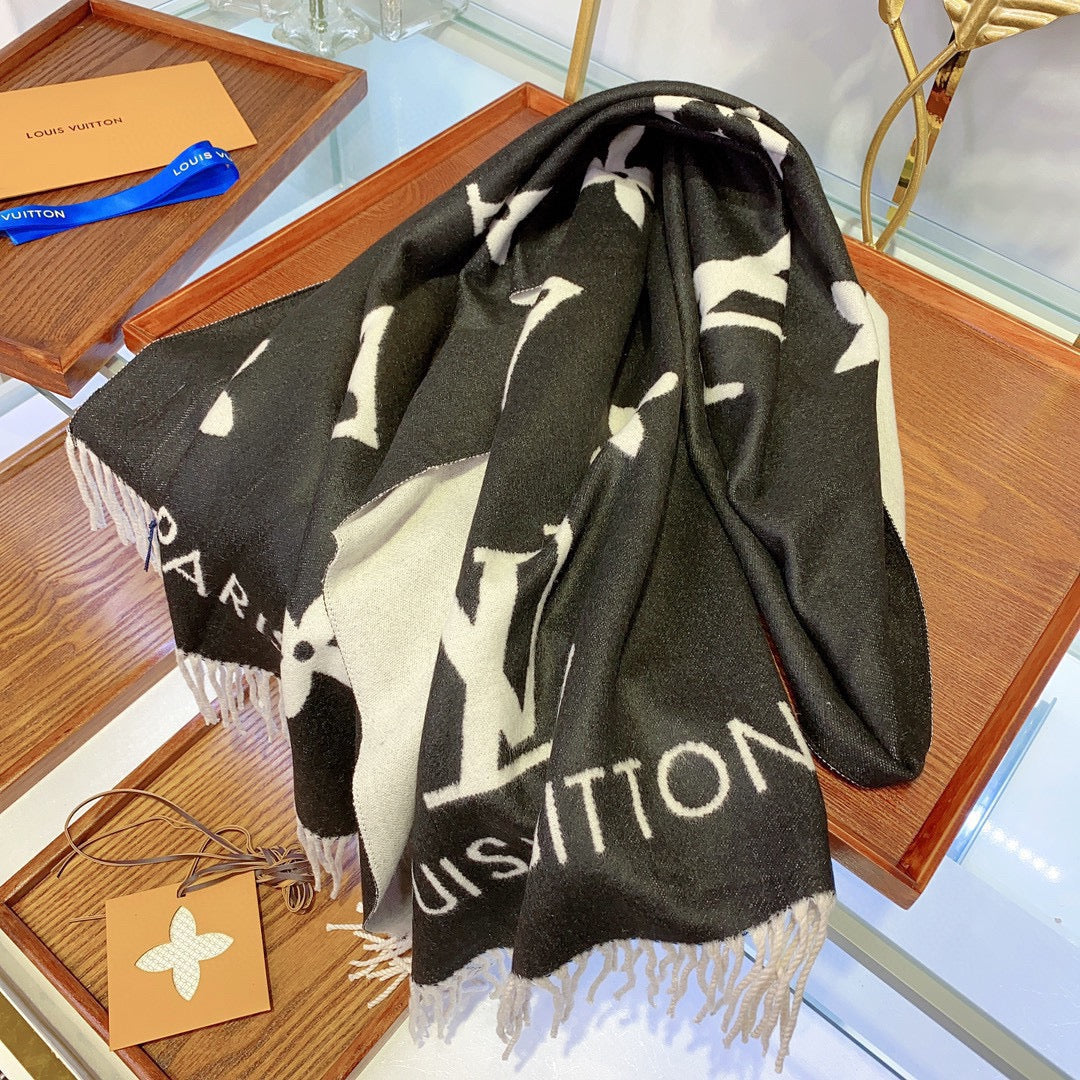 High Quality LUV  Scarf 036