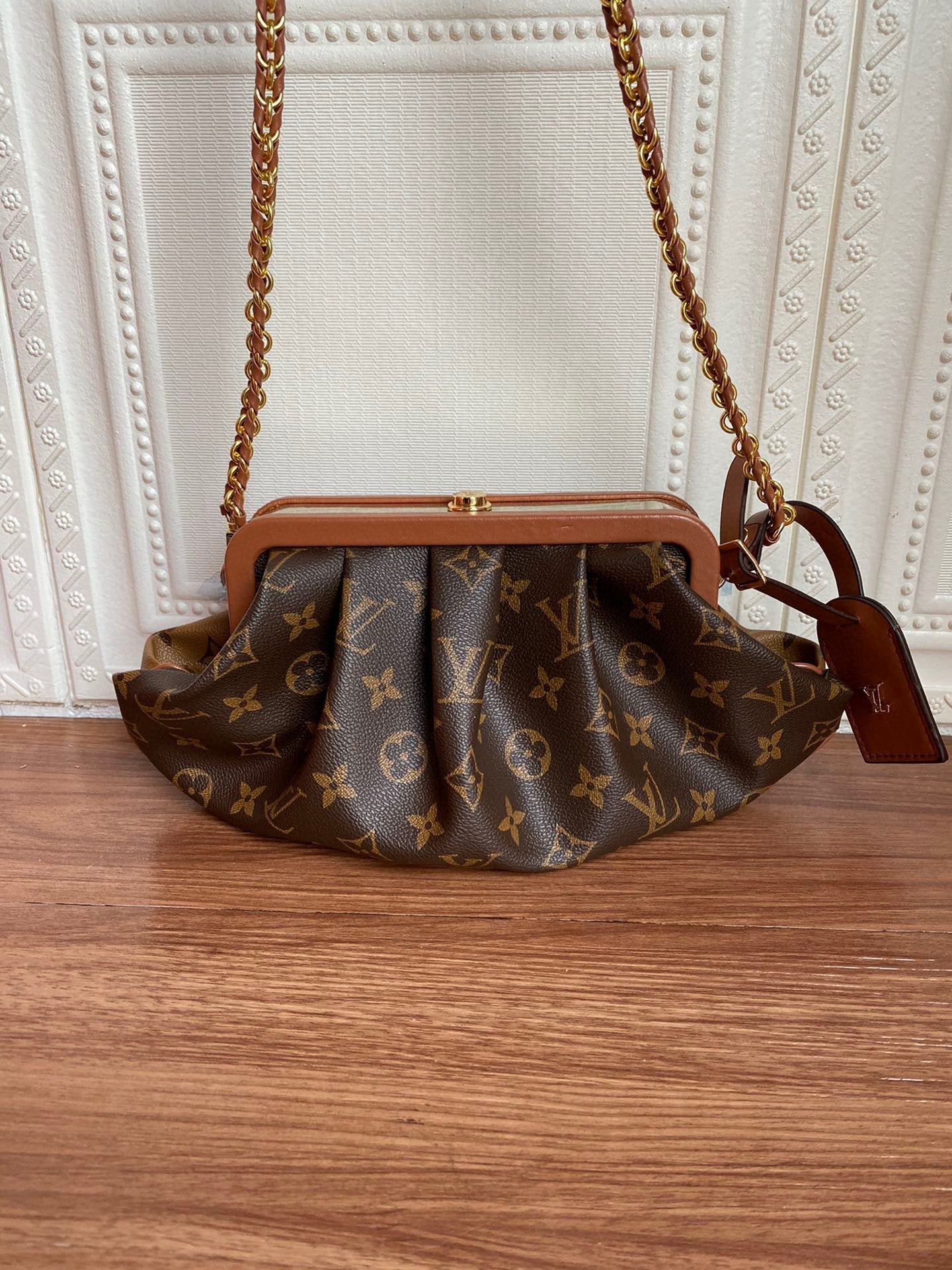 BL - High Quality Bags LUV 052
