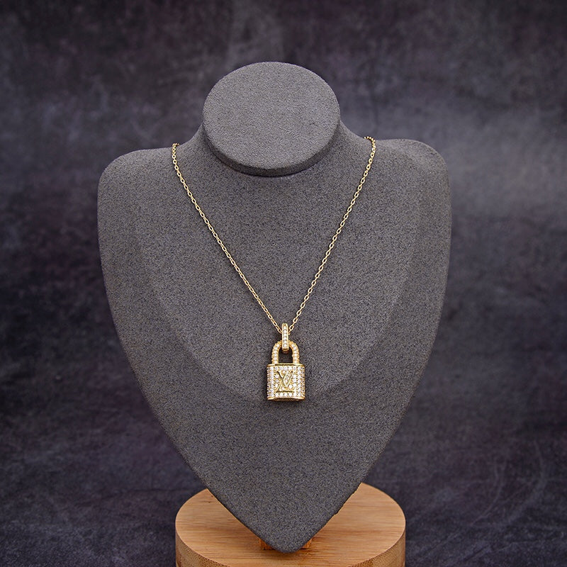 BL - High Quality Necklace LUV025
