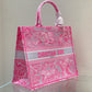 DI Large Book Tote Pink, For Women, Women’s Handbags 16.5in/42cm CD M1265ZRVJ_M956