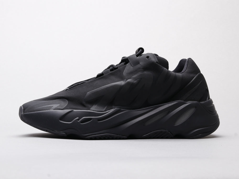 BL - Yzy 700 Dark Glow Sneaker